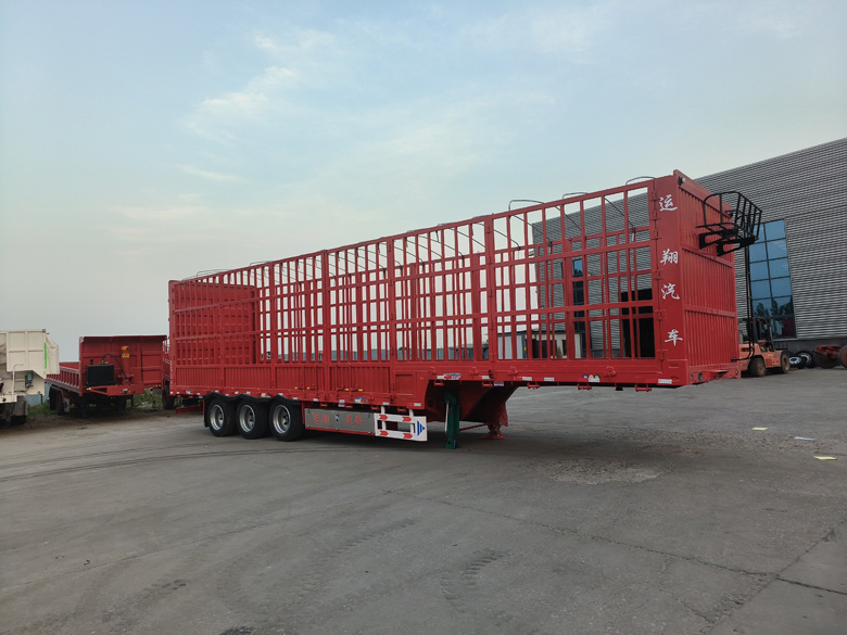 仓栅式运输半挂车